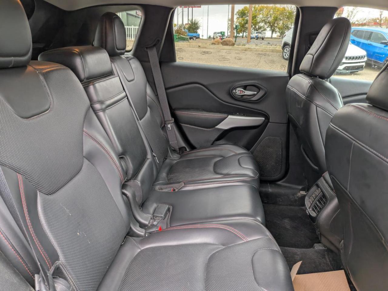 2017 Jeep Cherokee 4WD 4DR L PLUS PKG Photo