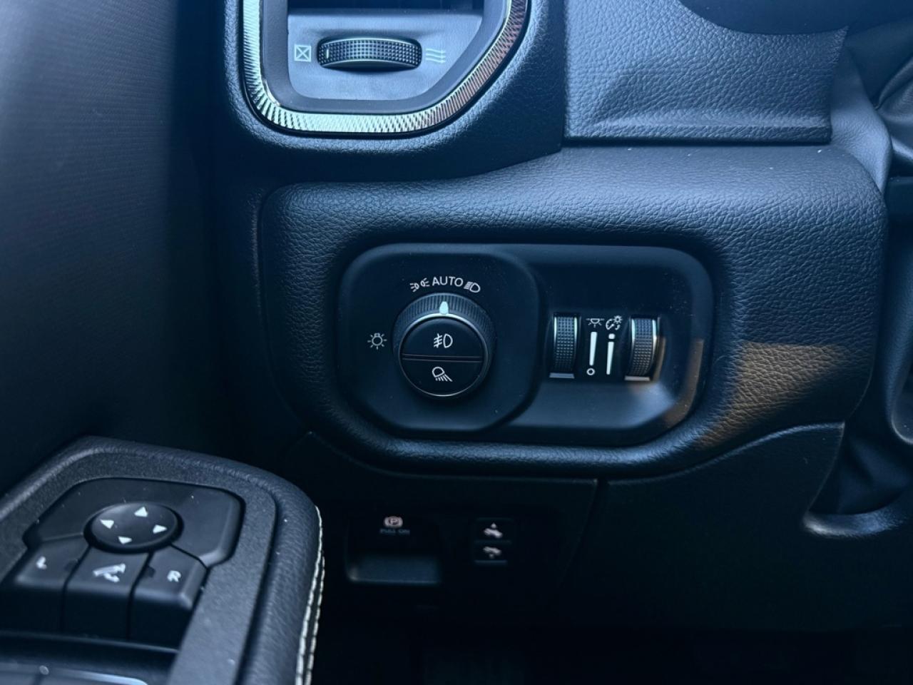 2026 RAM 1500 Sport  - Sunroof - $198.01 /Wk Photo