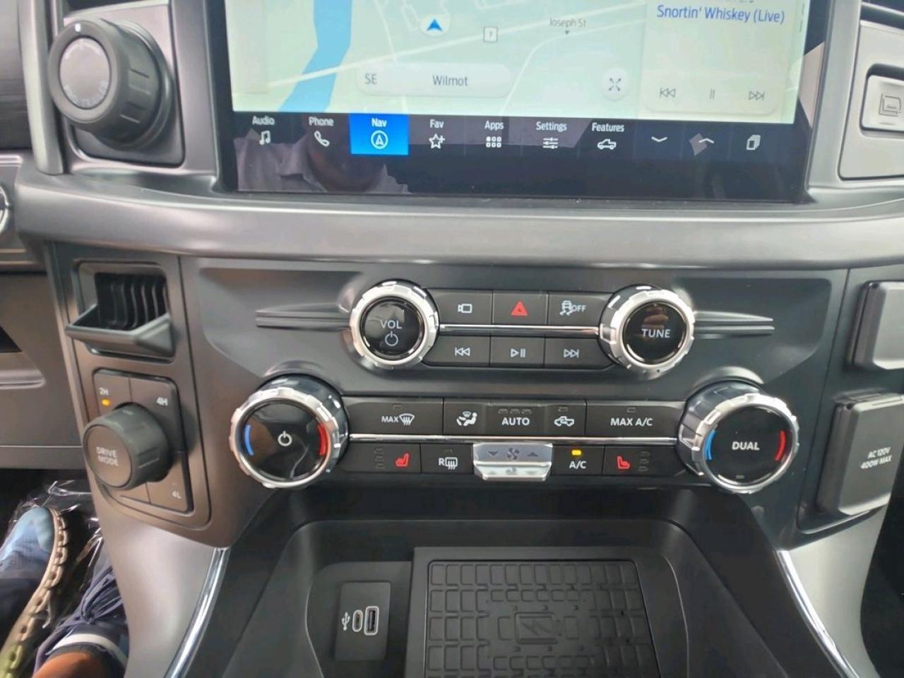 2025 Ford F-150 XLT Photo