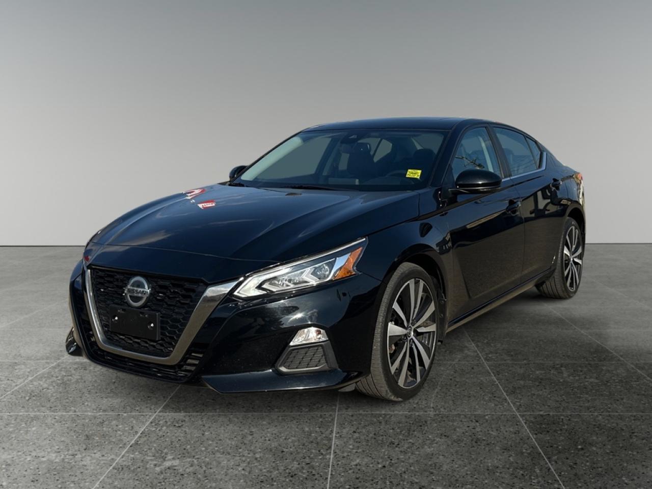 Used 2021 Nissan Altima 2.5 SR for sale in Saskatoon, SK