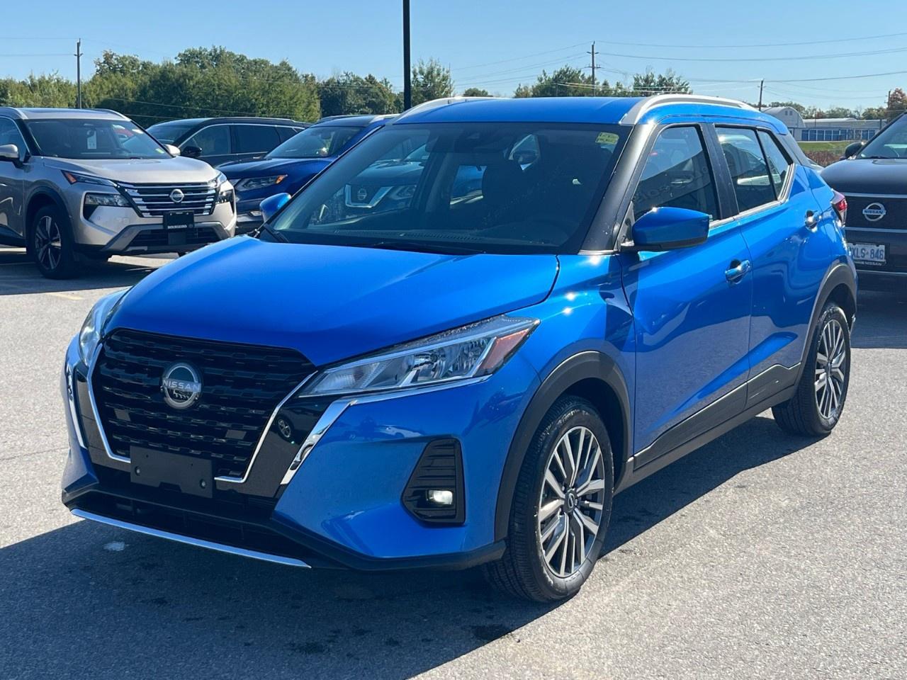 2025 Nissan Kicks Play SV FWD Photo