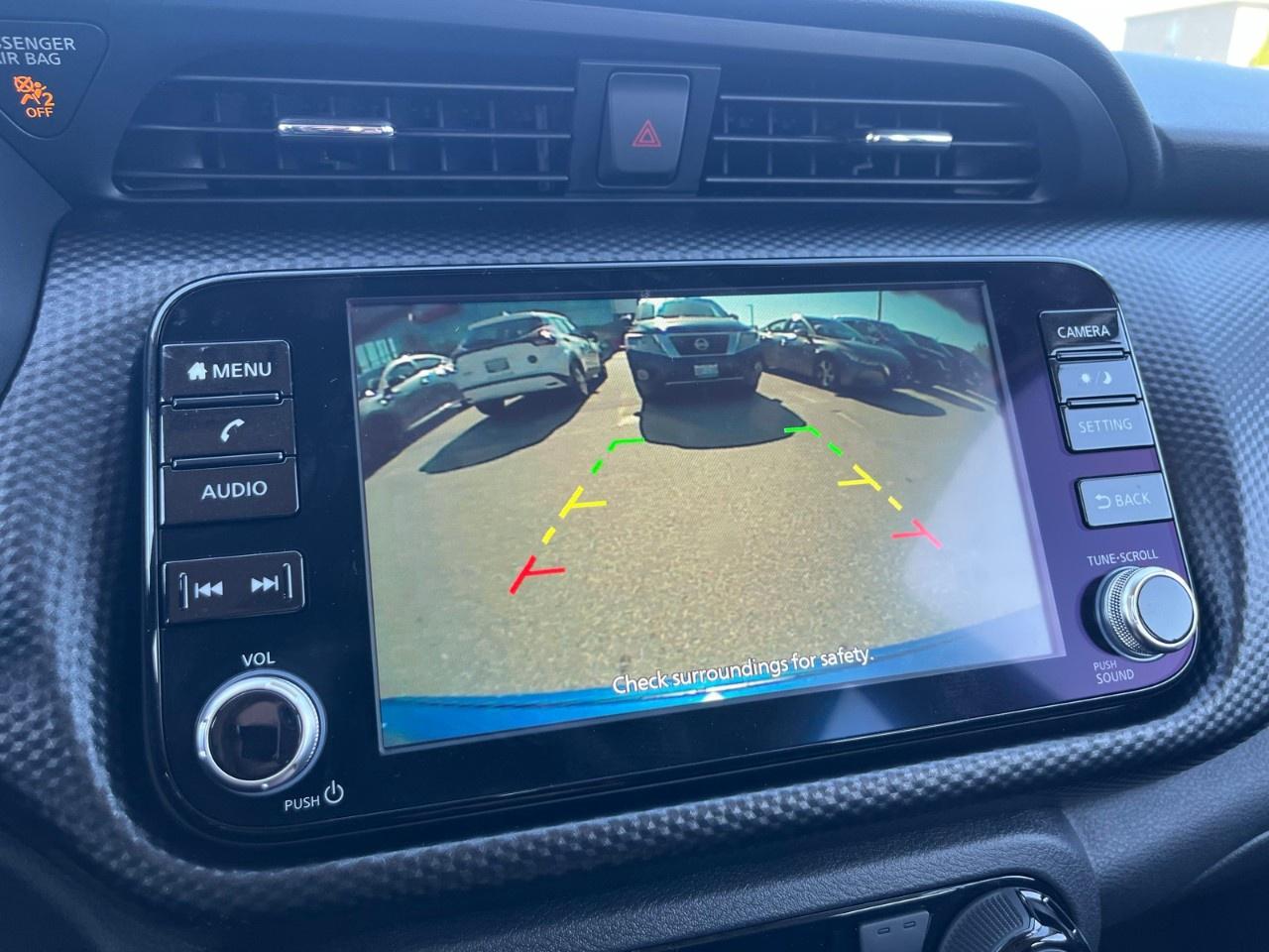 2025 Nissan Kicks Play SV FWD Photo