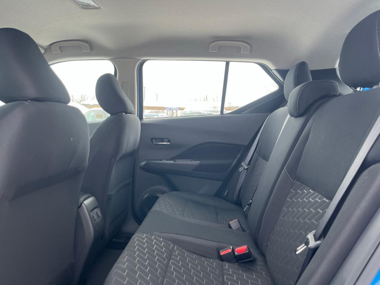 2025 Nissan Kicks Play SV FWD Photo