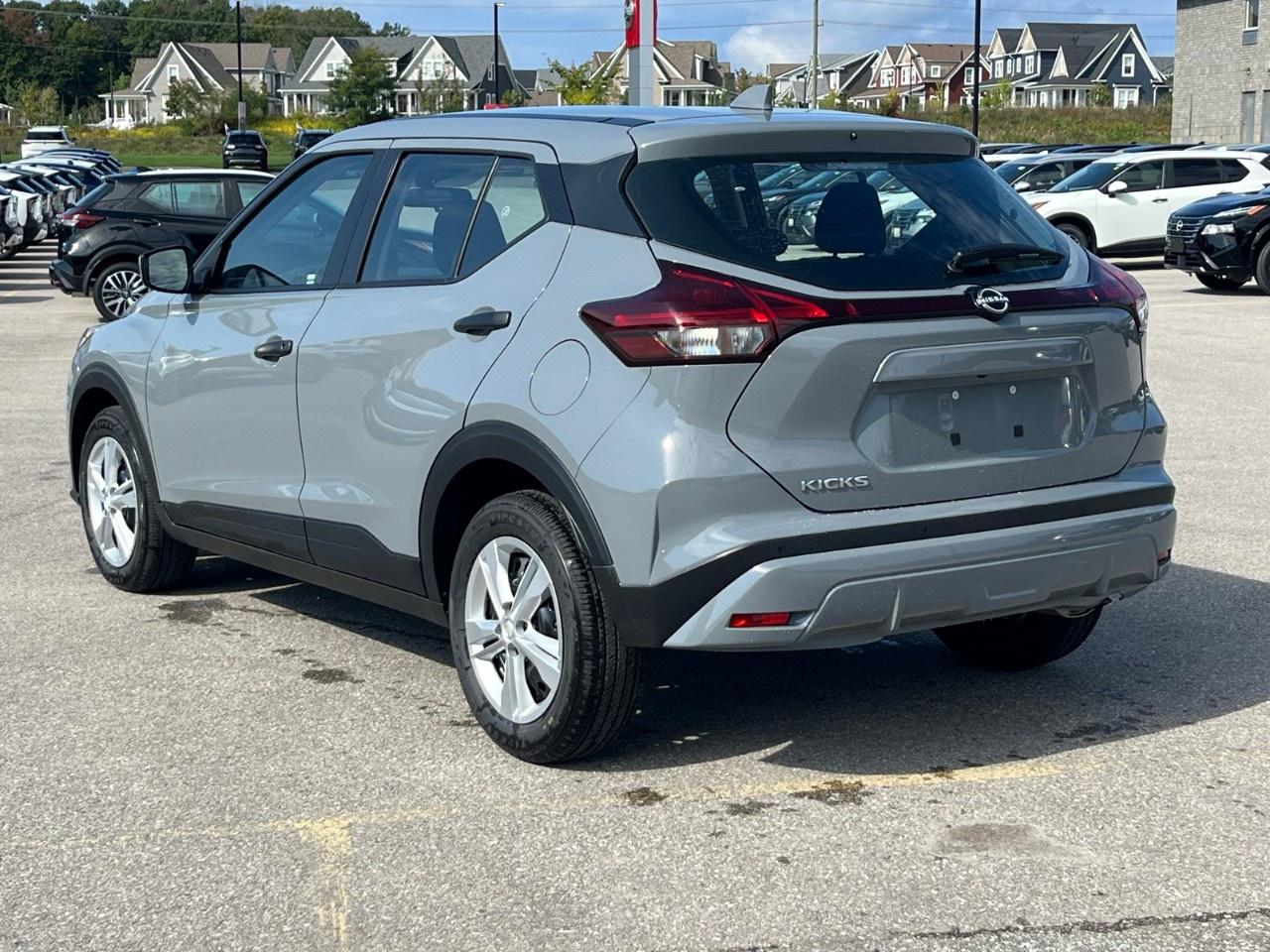 2025 Nissan Kicks Play S FWD Photo