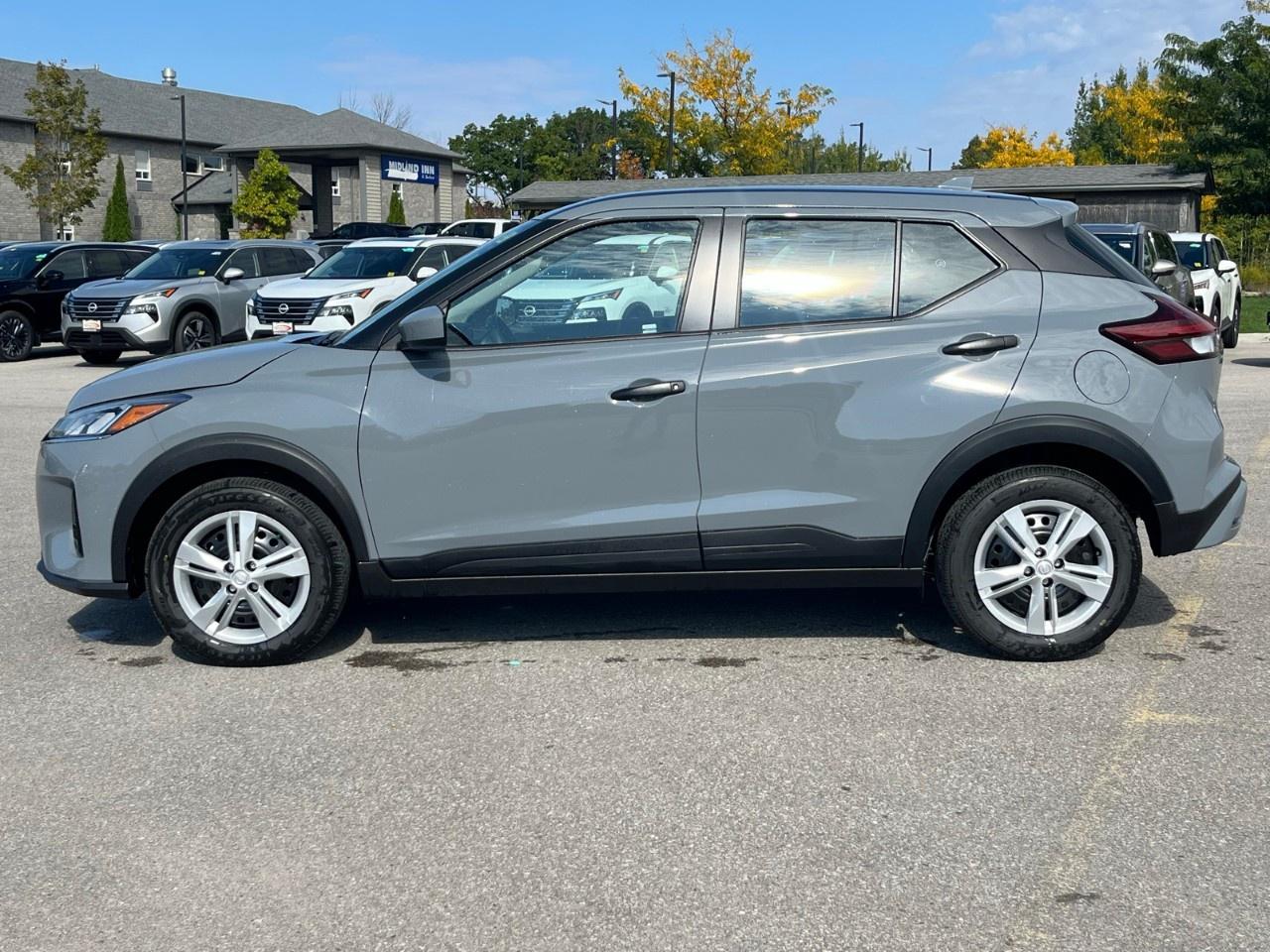 2025 Nissan Kicks Play S FWD Photo