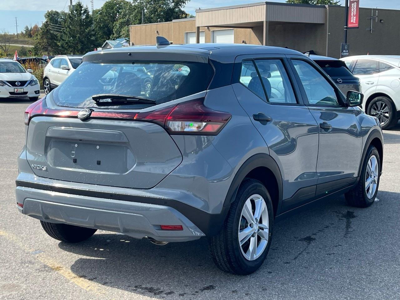 2025 Nissan Kicks Play S FWD Photo