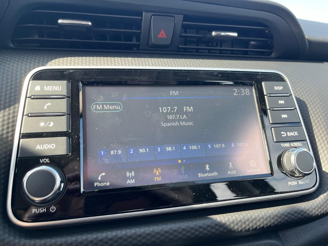 2025 Nissan Kicks Play S FWD Photo