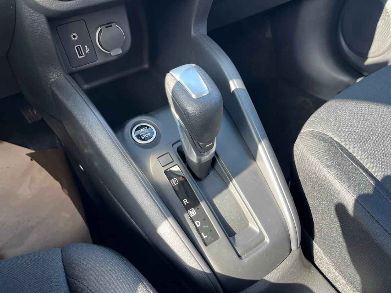 2025 Nissan Kicks Play S FWD Photo