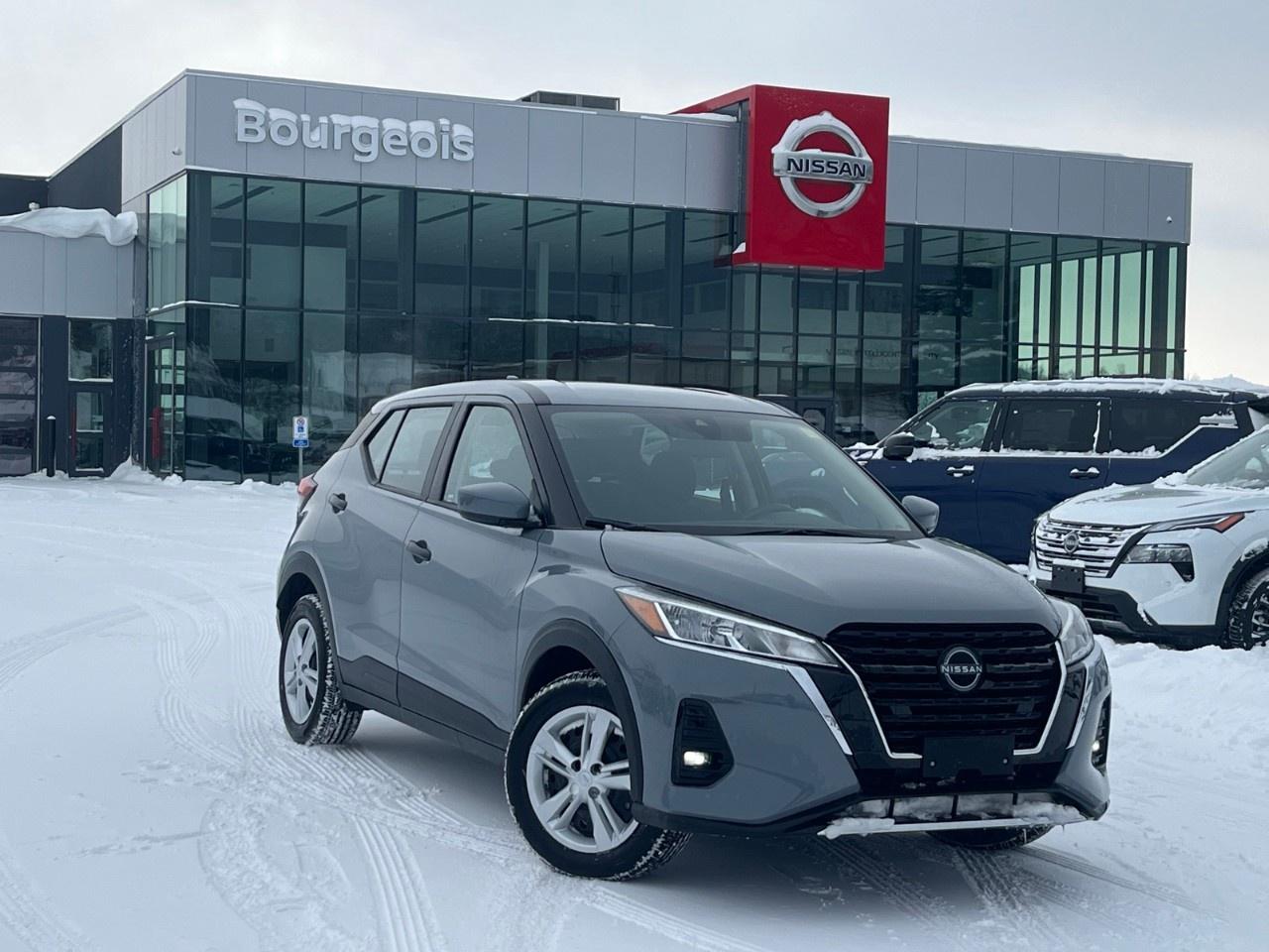 2025 Nissan Kicks Play S FWD Photo