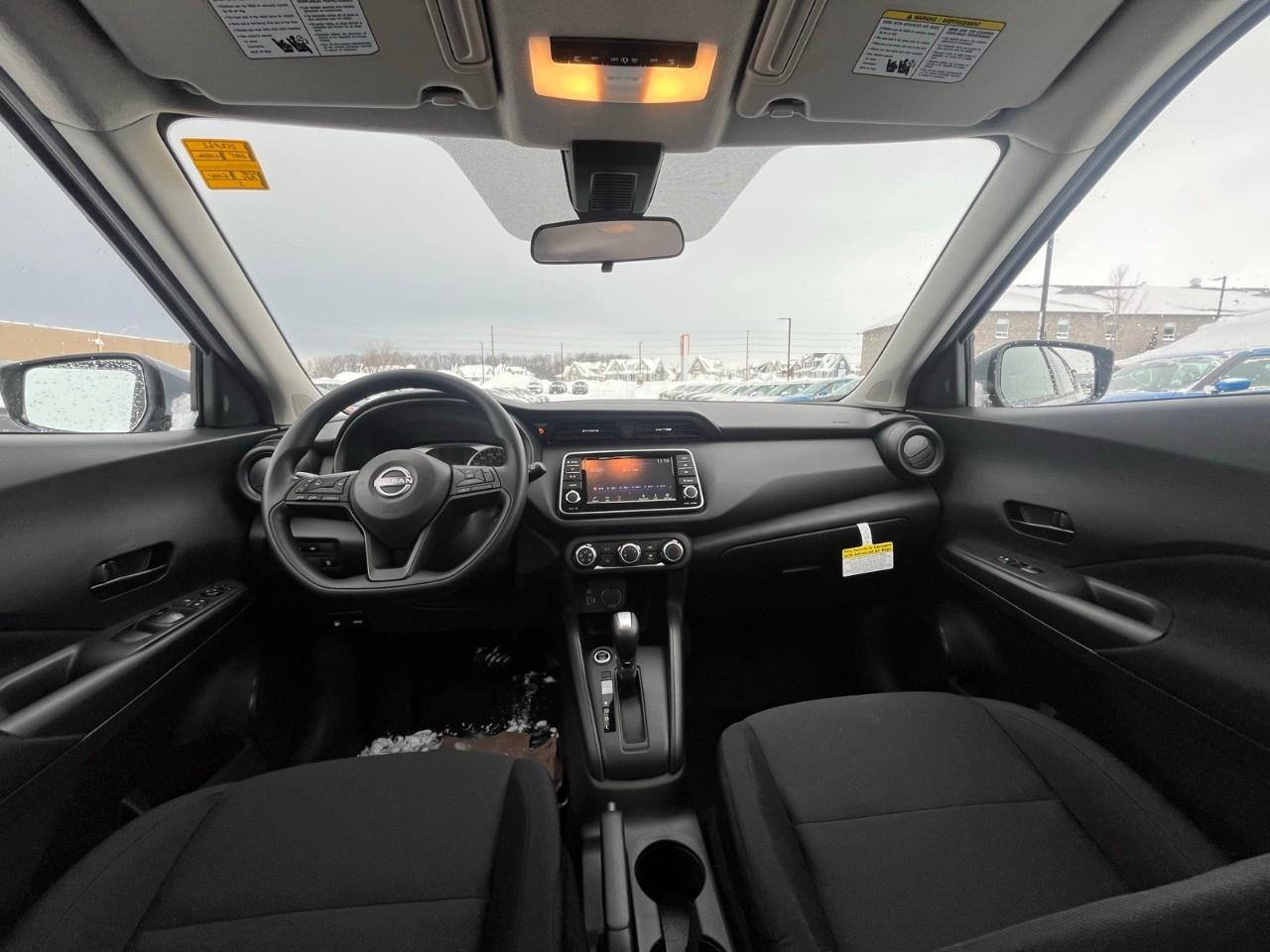 2025 Nissan Kicks Play S FWD Photo