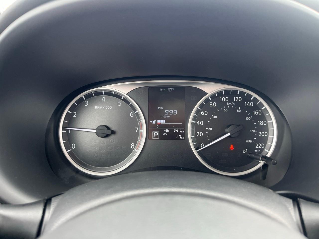 2025 Nissan Kicks Play S FWD Photo