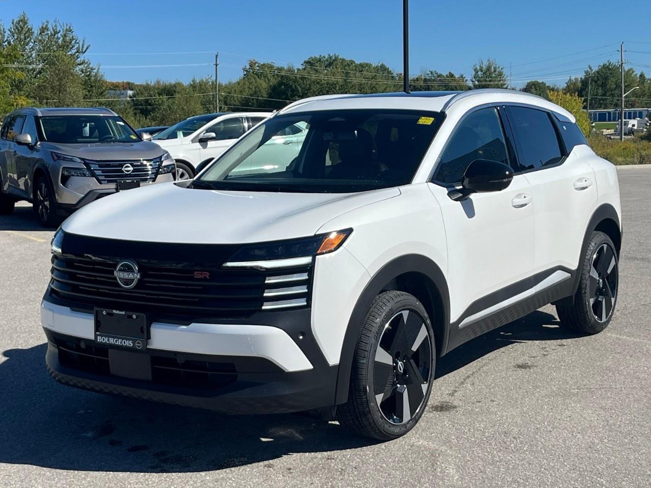 2026 Nissan Kicks SR AWD Photo2