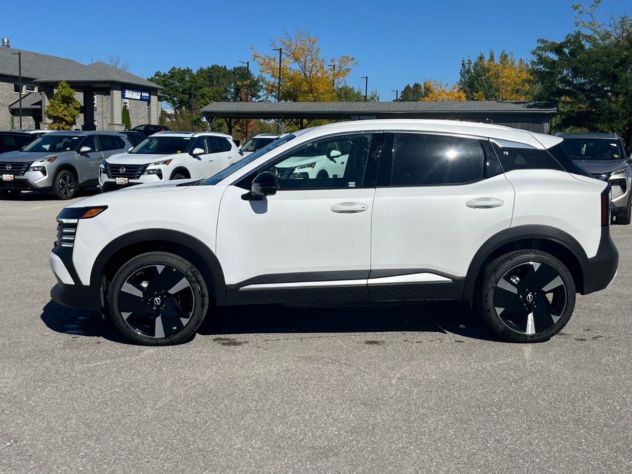 2026 Nissan Kicks SR AWD Photo4