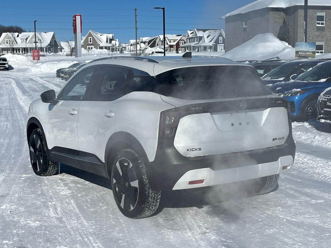 2026 Nissan Kicks SR AWD Photo