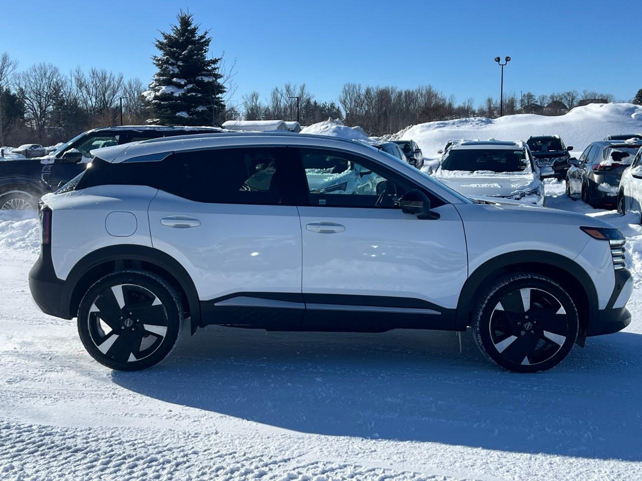 2026 Nissan Kicks SR AWD Photo