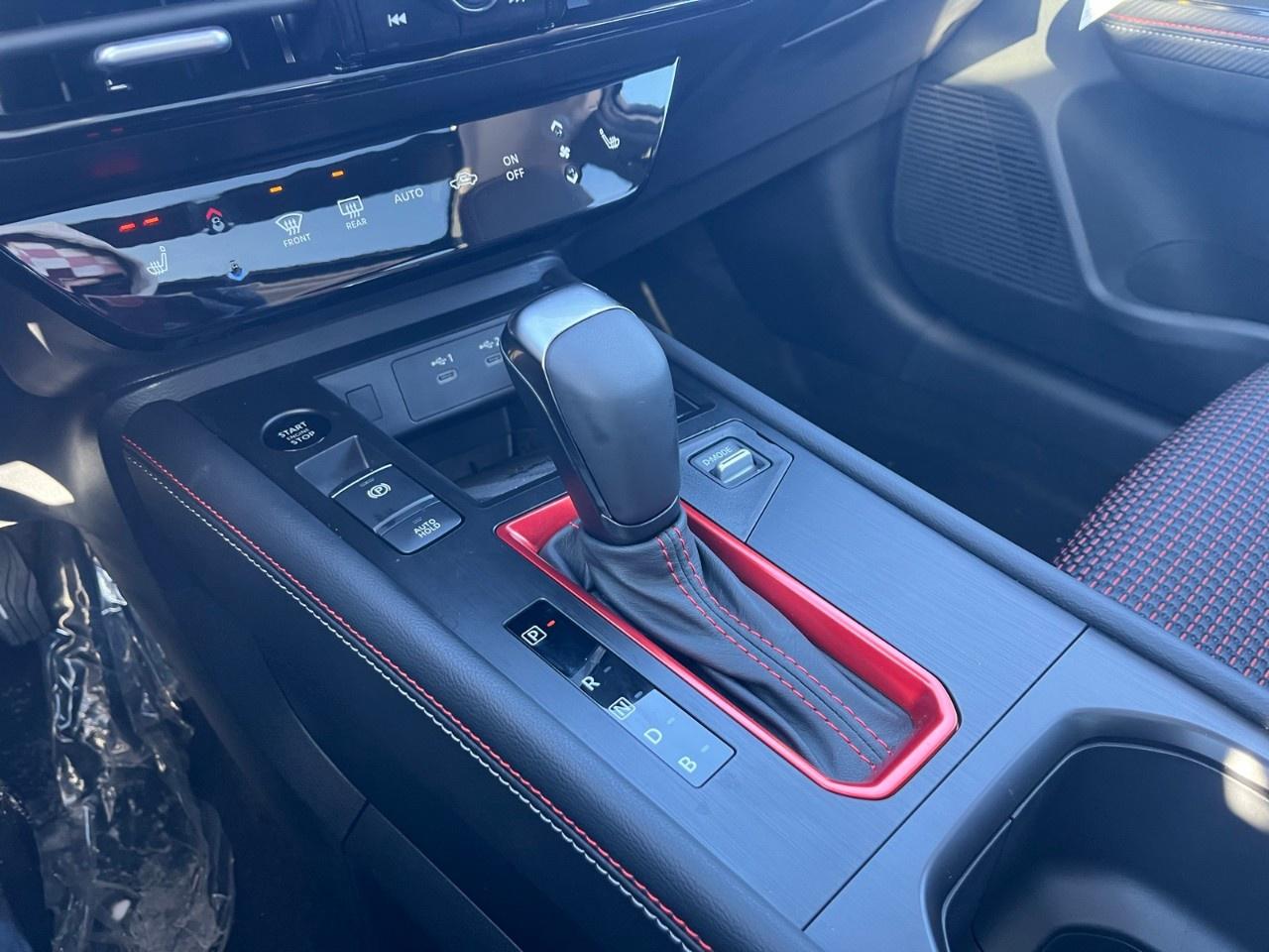 2026 Nissan Kicks SR AWD Photo