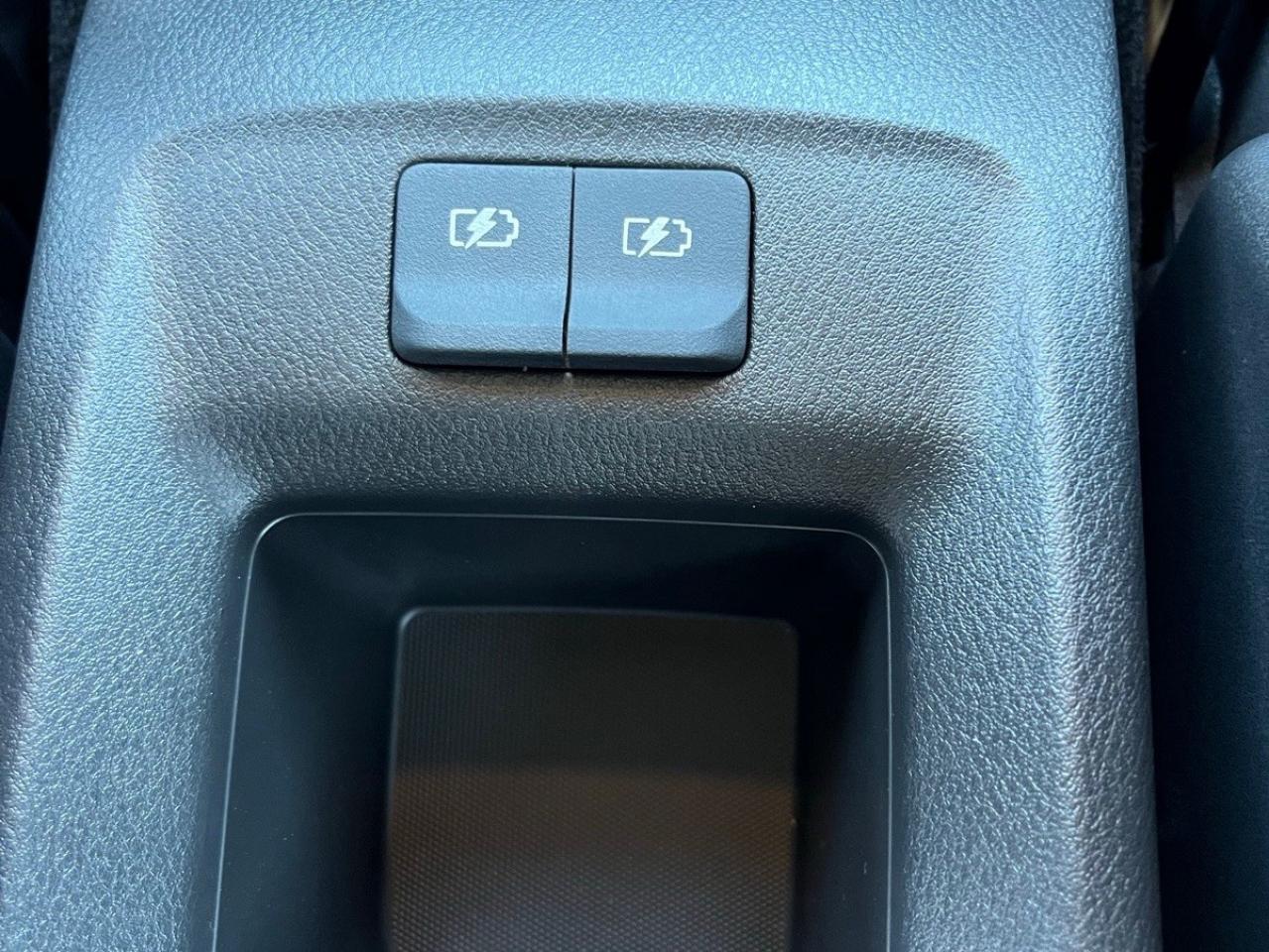 2025 Nissan Kicks Play S FWD Photo