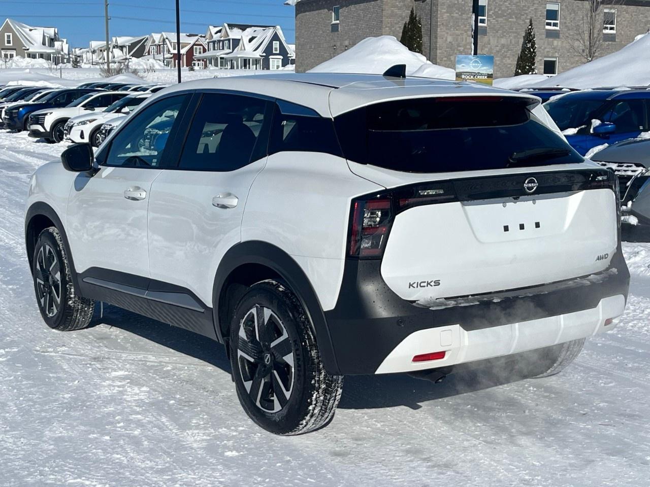 2026 Nissan Kicks SV AWD Photo3