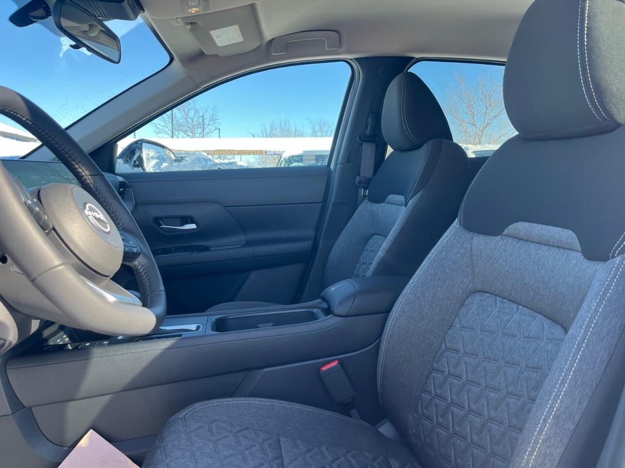 2026 Nissan Kicks SV AWD Photo