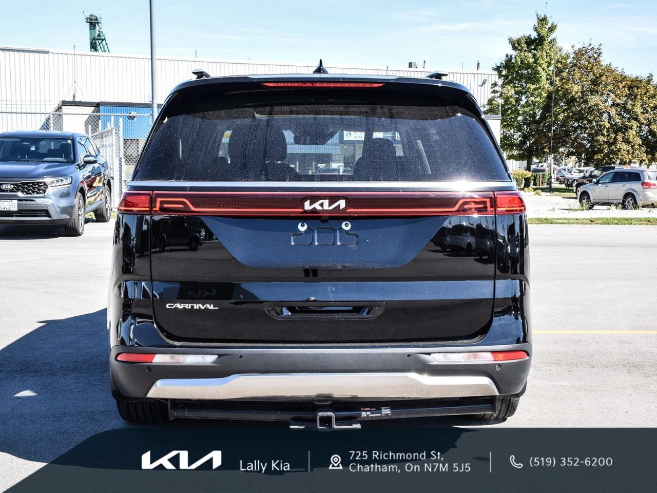 2023 Kia Carnival SX New Arrival | 7 Passenger | Clean CarFax | Leather | Roof Photo4