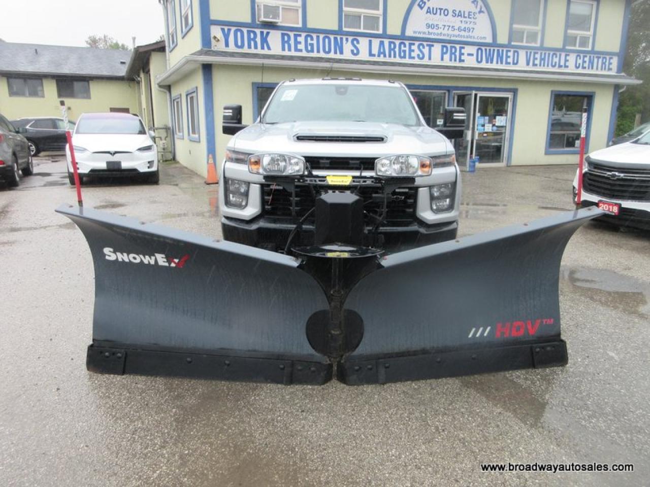 2022 Chevrolet Silverado 2500 3/4 TON CUSTOM-EDITION 6 PASSENGER 6.6L - V8.. 4X4.. CREW-CAB.. 6.6-BOX.. SNOW-EX-V-PLOW.. BACK-UP CAMERA.. BLUETOOTH SYSTEM.. KEYLESS ENTRY.. Photo3