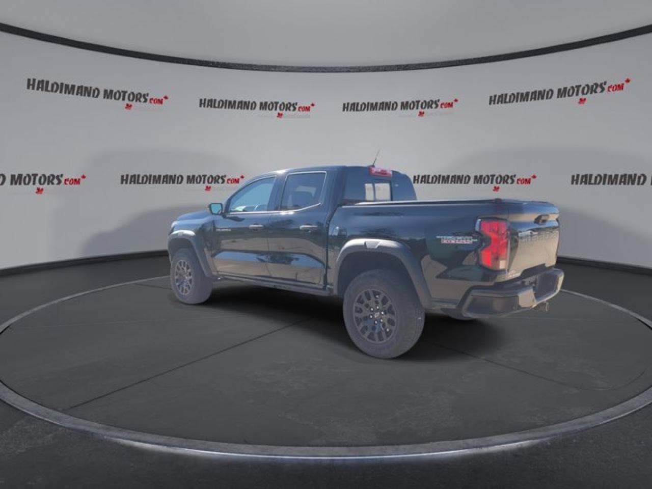 2024 Chevrolet Colorado Trail Boss Crew Cab 4wd | Safety Package | Advanced Tow Package Photo
