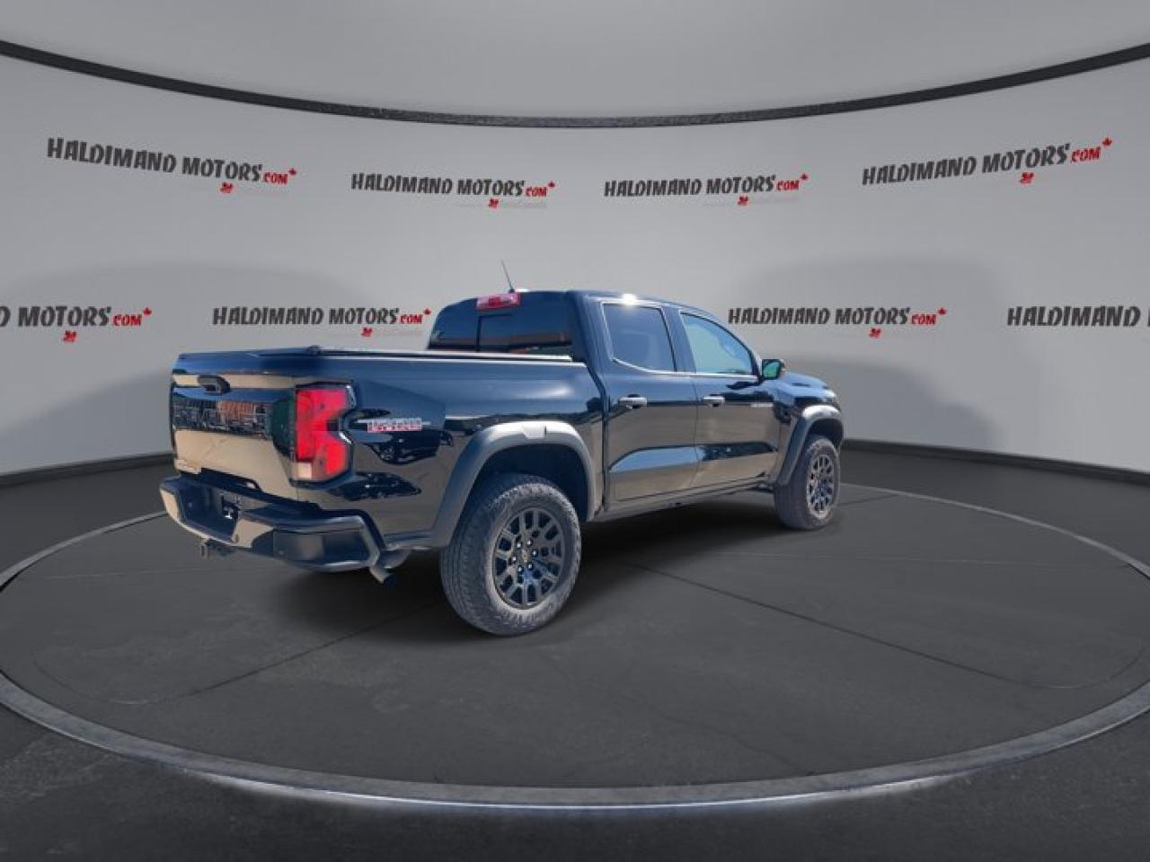 2024 Chevrolet Colorado Trail Boss Crew Cab 4wd | Safety Package | Advanced Tow Package Photo