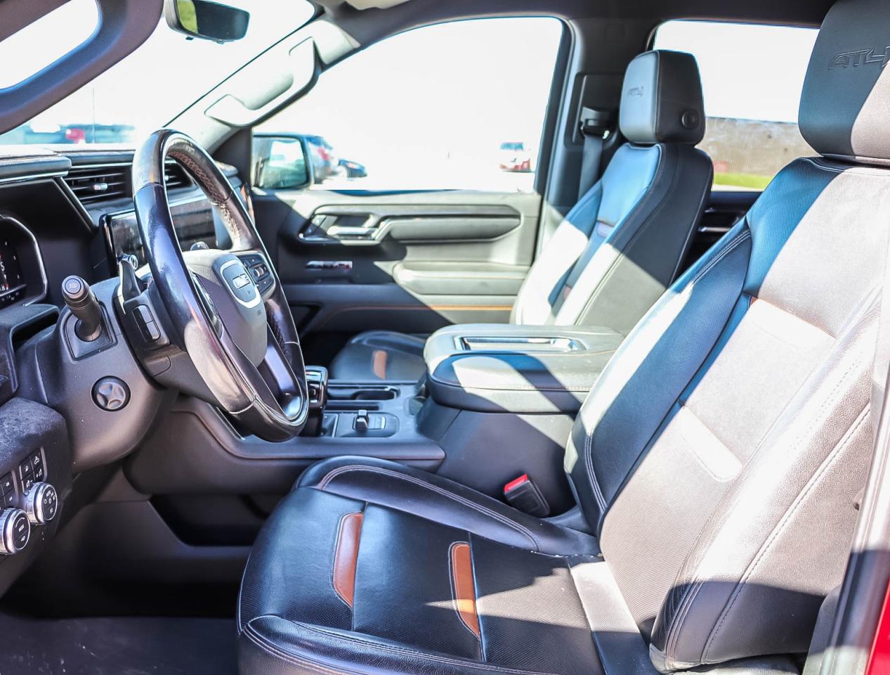 2022 GMC Sierra 1500 AT4 Photo2