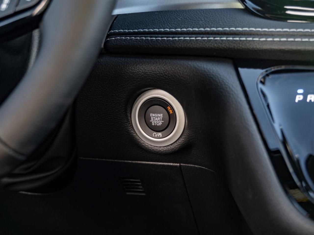 2026 Chrysler Pacifica Select Photo