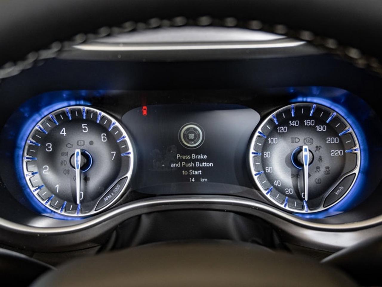 2026 Chrysler Pacifica Select Photo