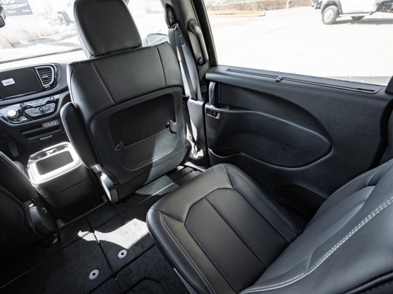 2026 Dodge Grand Caravan SXT Photo