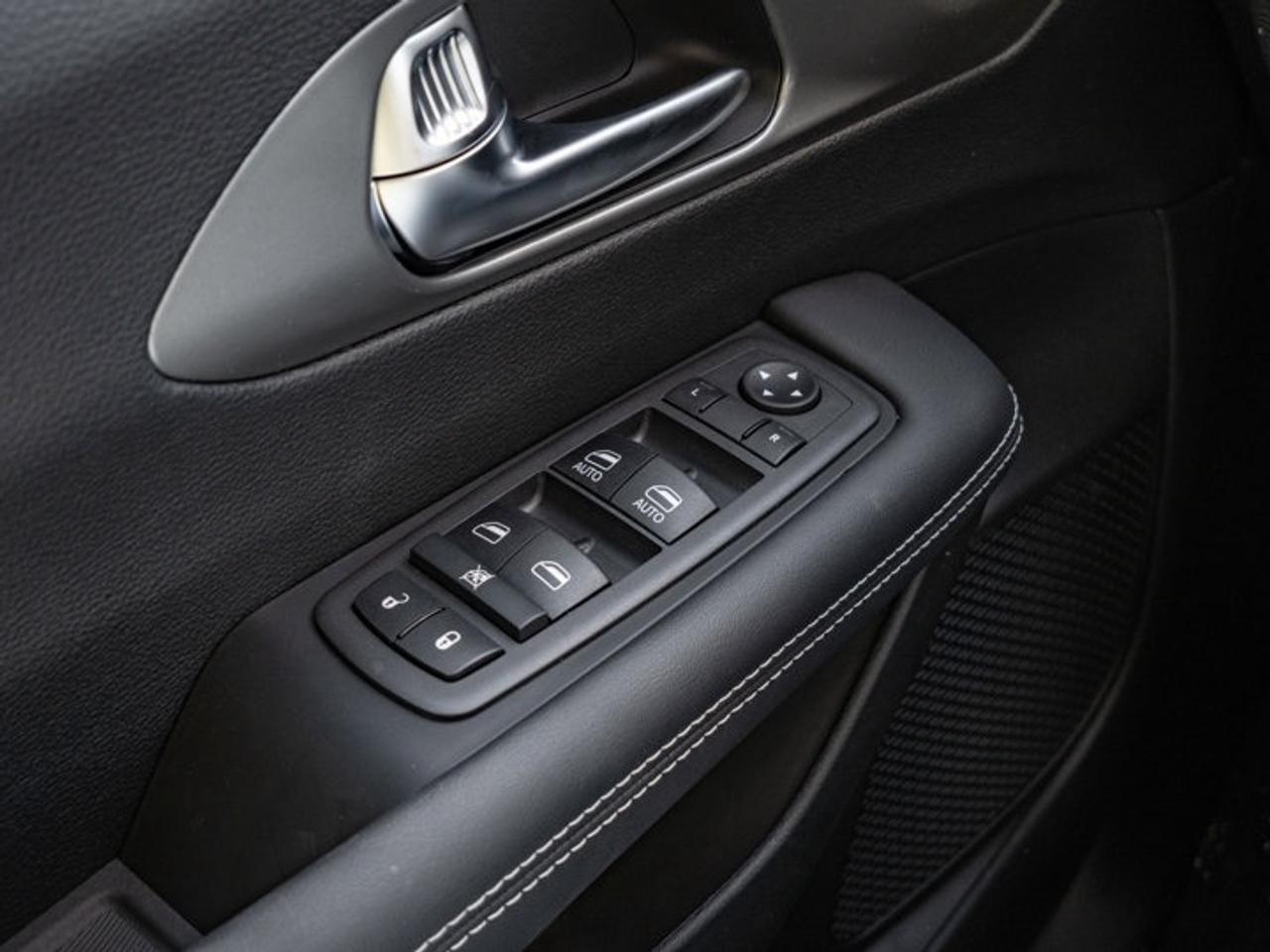 2026 Dodge Grand Caravan SXT Photo