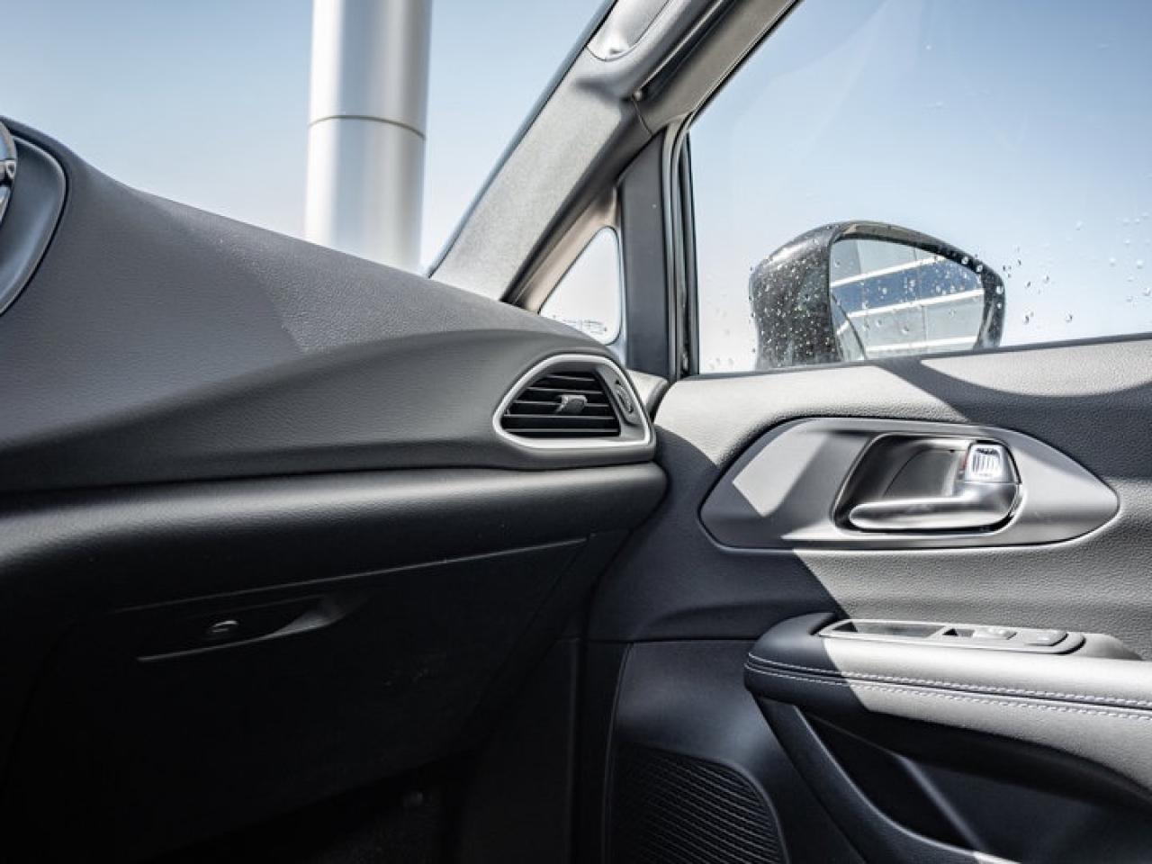 2026 Dodge Grand Caravan SXT Photo