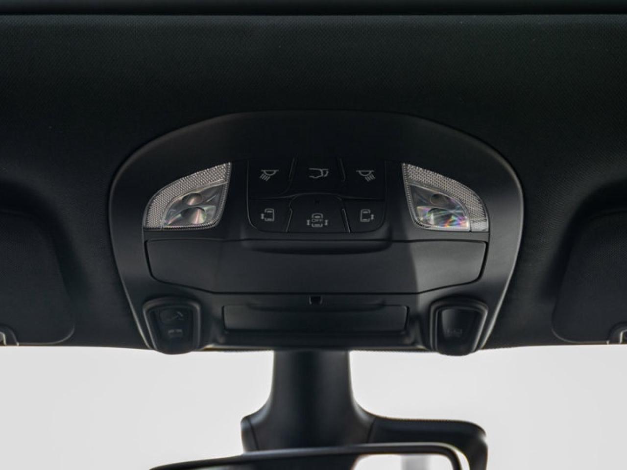 2026 Chrysler Pacifica Select Photo