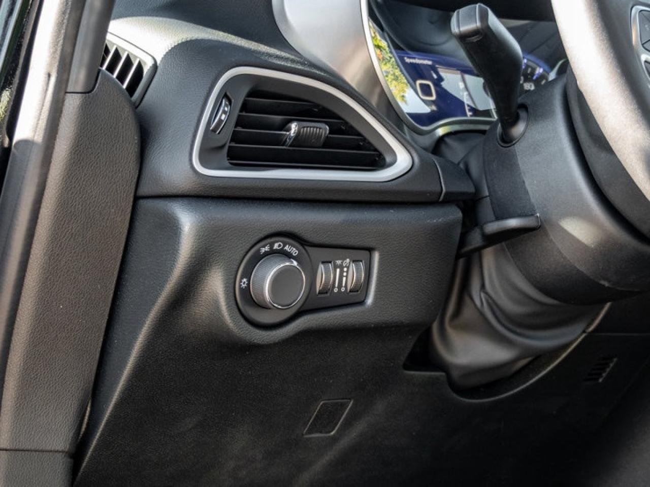 2026 Dodge Grand Caravan SXT Photo