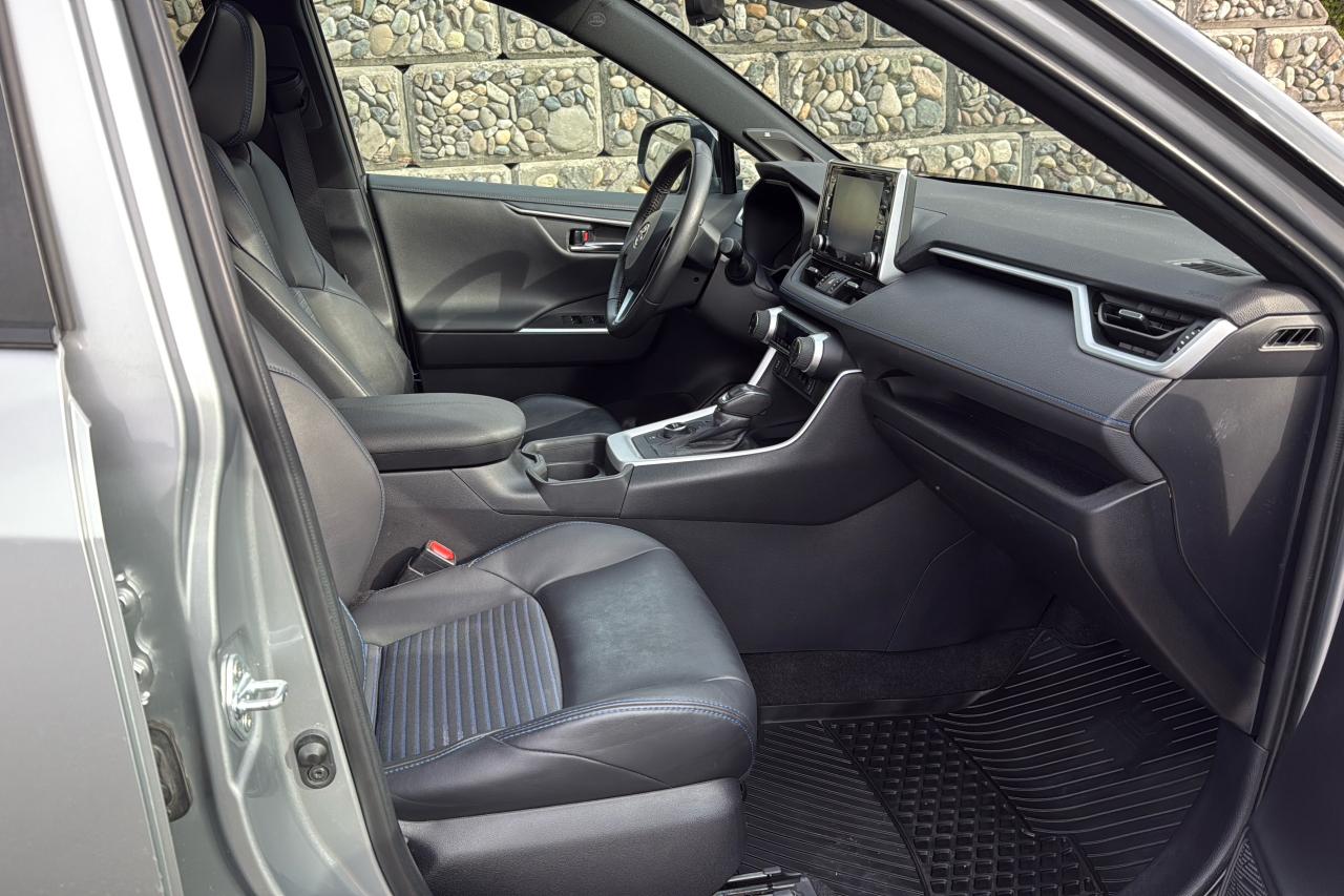 2021 Toyota RAV4 XSE Technology Package Photo