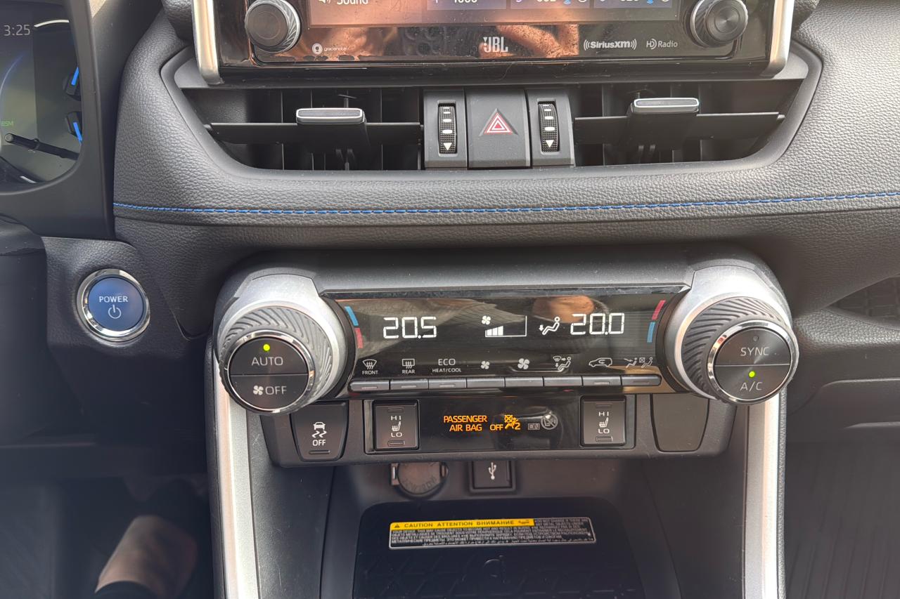 2021 Toyota RAV4 XSE Technology Package Photo