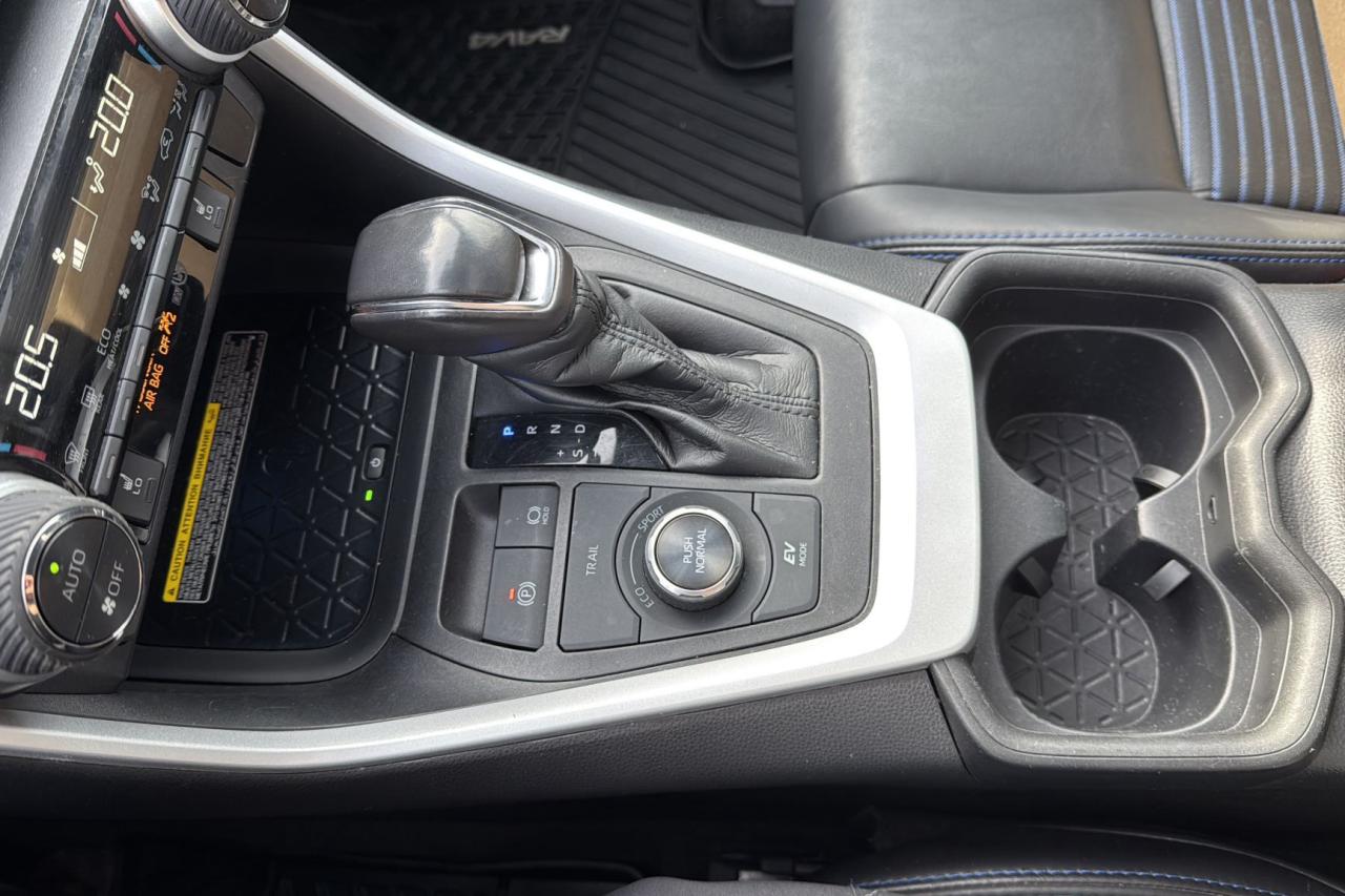 2021 Toyota RAV4 XSE Technology Package Photo