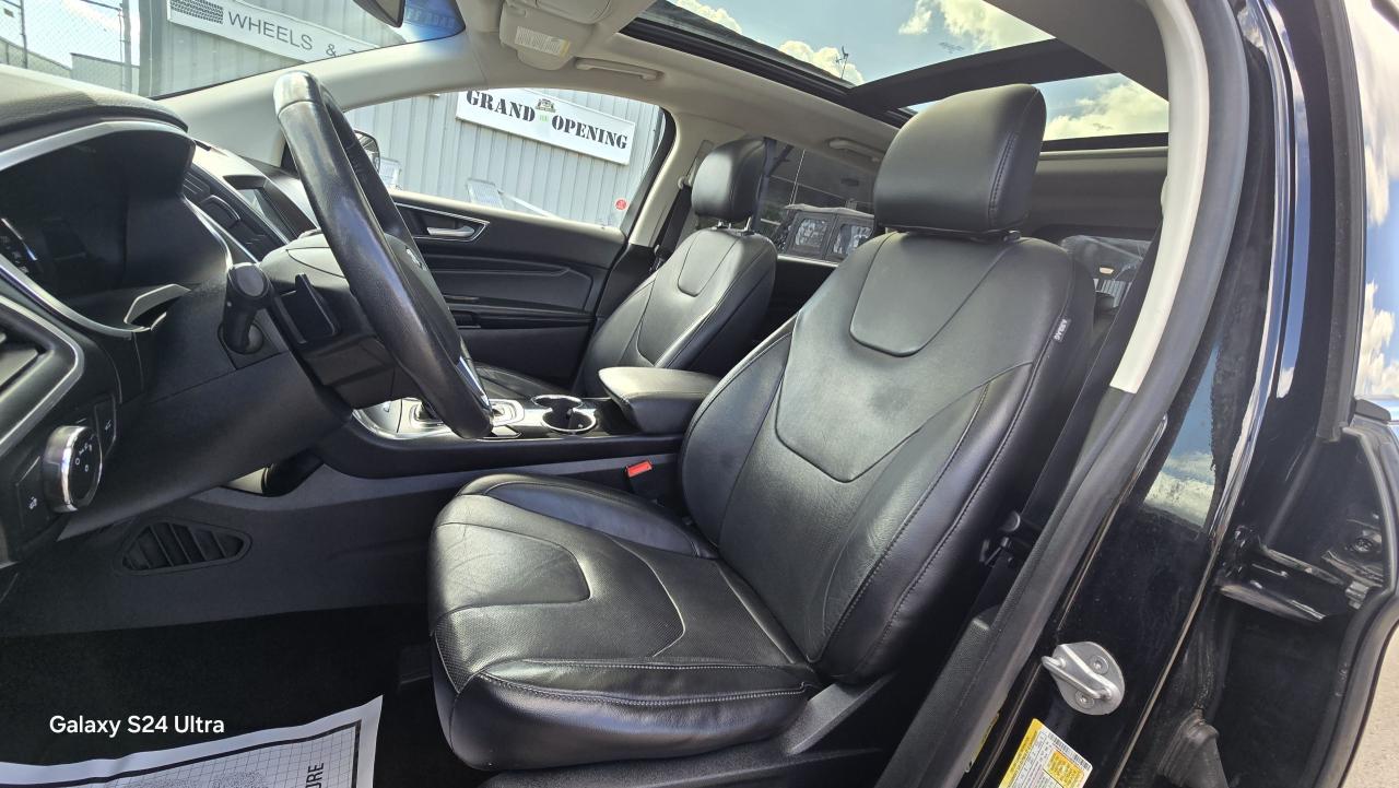 2017 Ford Edge Titanium - Photo #19