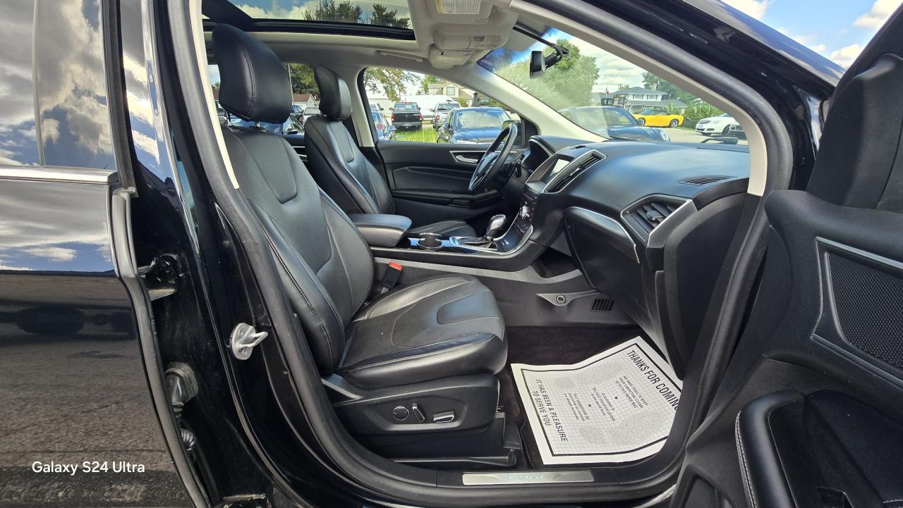 2017 Ford Edge Titanium - Photo #15