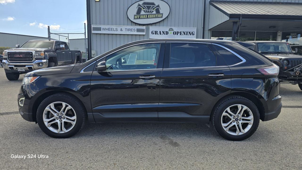 2017 Ford Edge Titanium - Photo #2