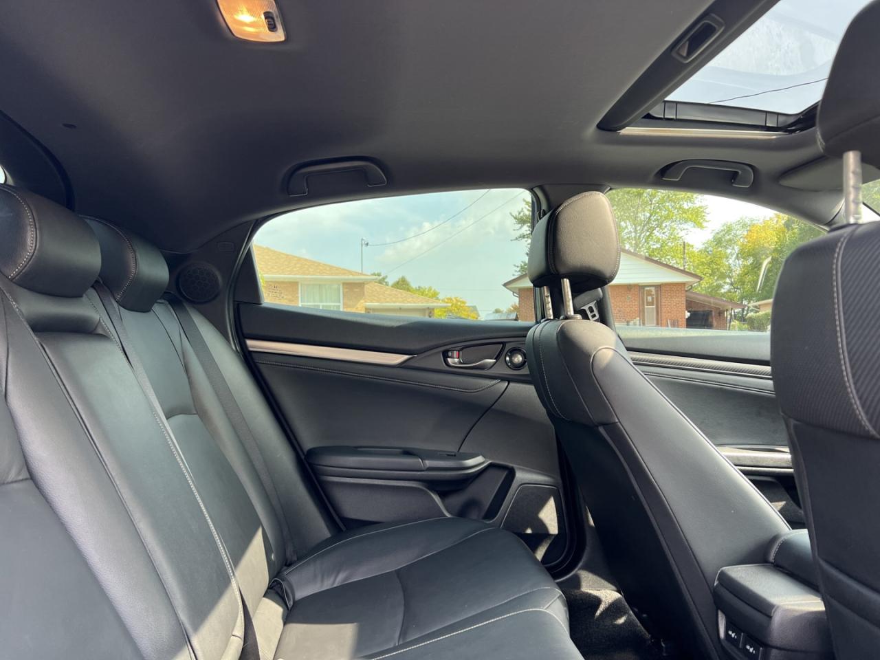 2019 Honda Civic Sport Touring CVT - Photo #8