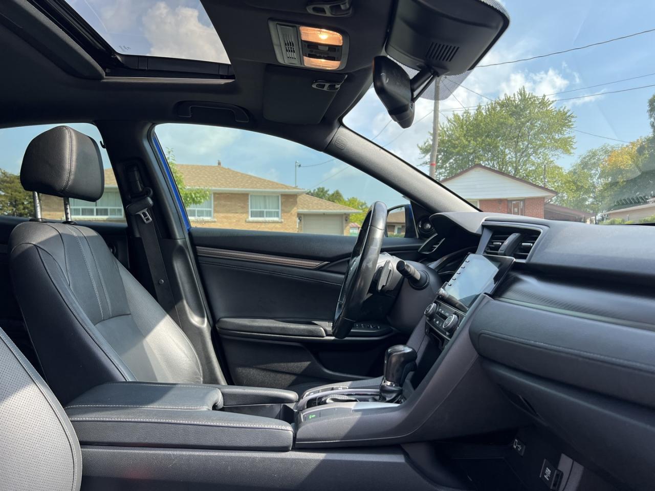 2019 Honda Civic Sport Touring CVT - Photo #9