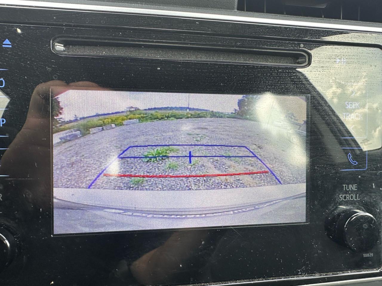 2018 Toyota Corolla LE - Photo #9