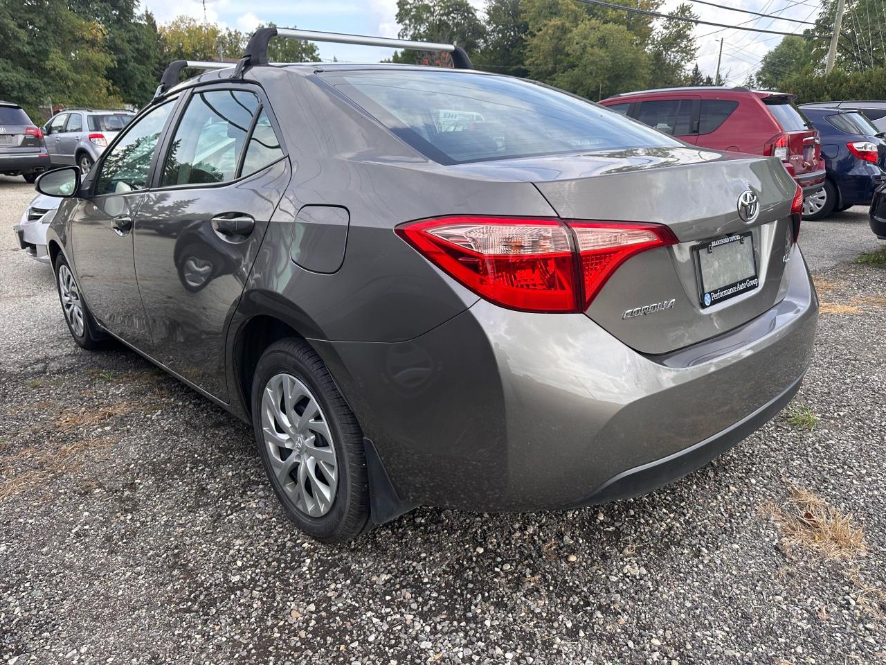 2018 Toyota Corolla LE - Photo #2