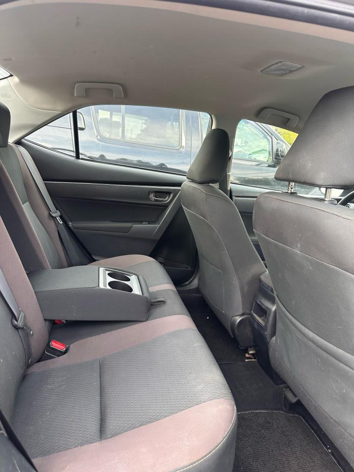 2018 Toyota Corolla LE - Photo #6