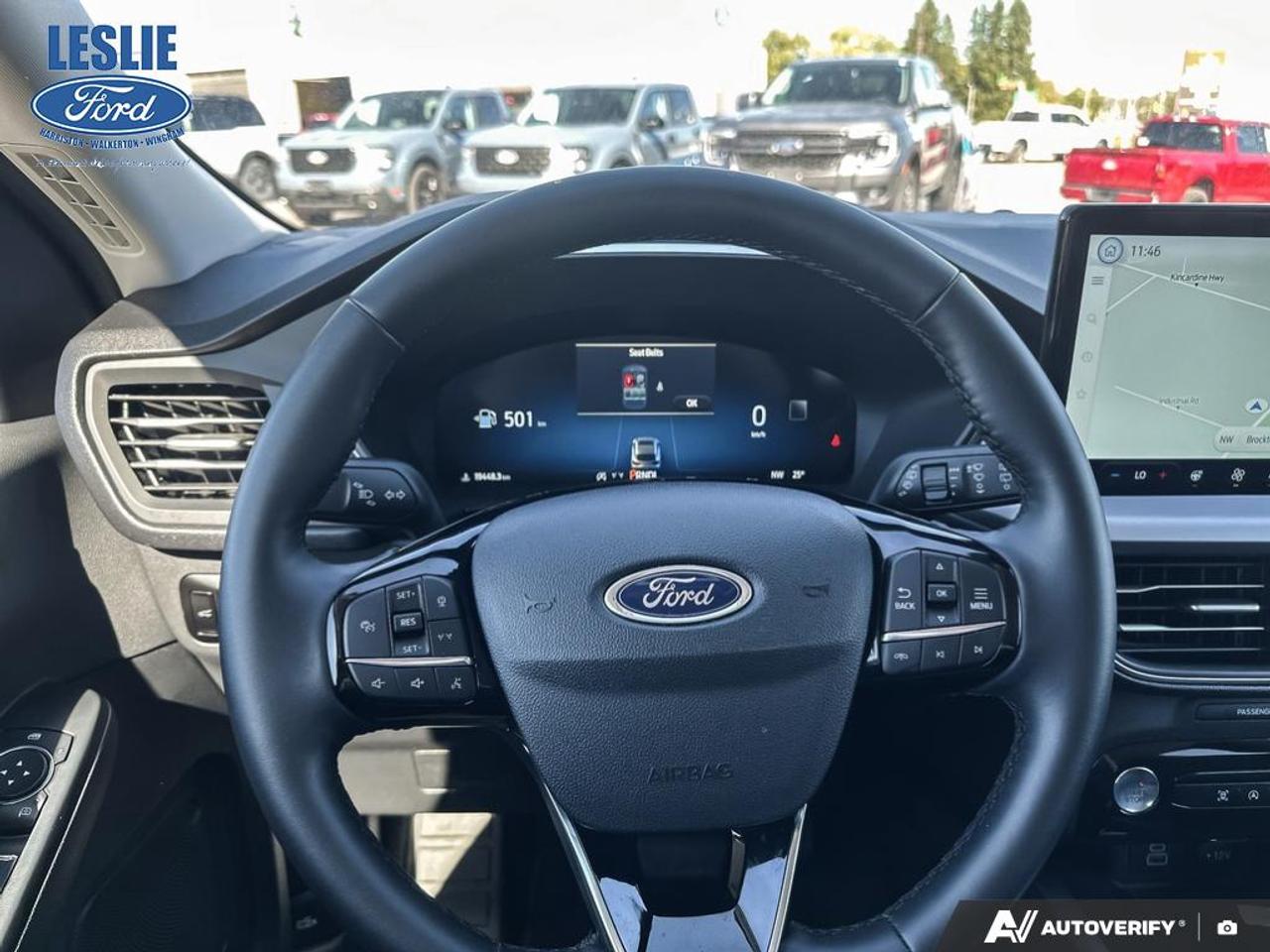 2025 Ford Escape Ford Blue Advantage - Platinum AWD Photo