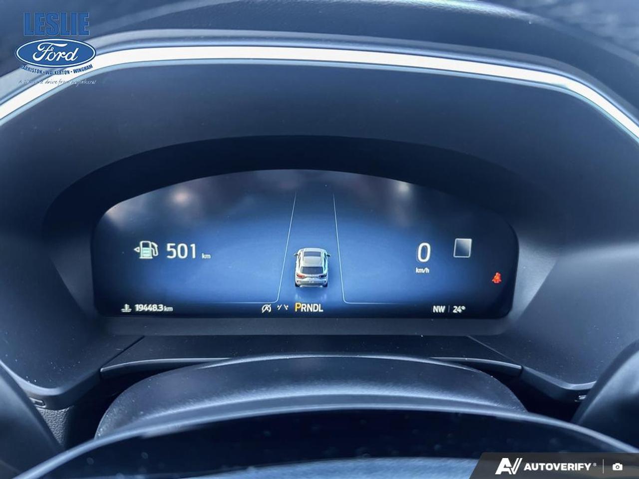 2025 Ford Escape Ford Blue Advantage - Platinum AWD Photo