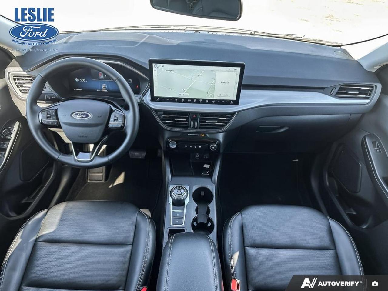 2025 Ford Escape Ford Blue Advantage - Platinum AWD Photo