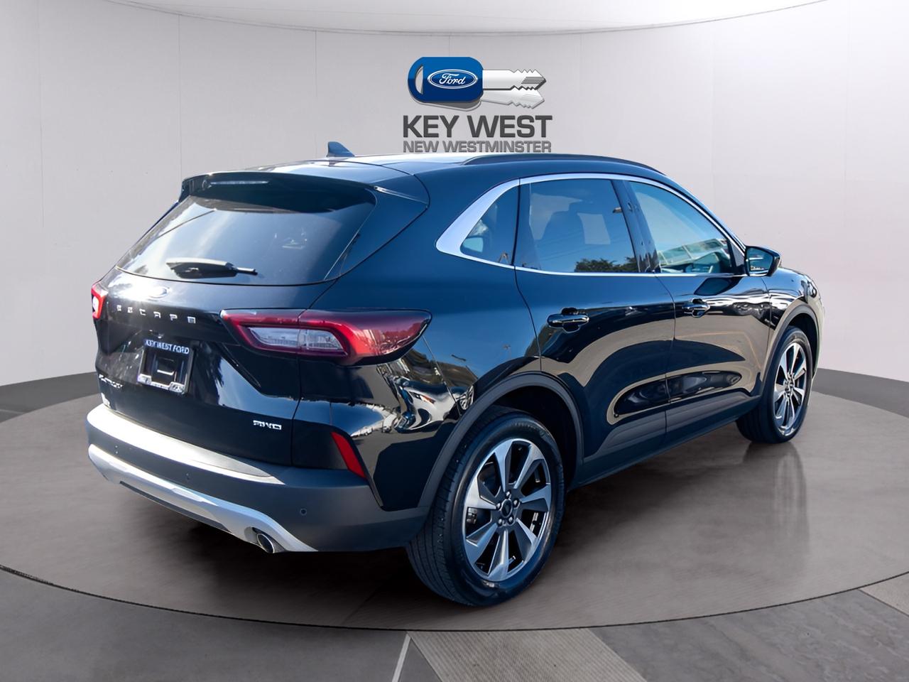 2024 Ford Escape Platinum AWD Photo4